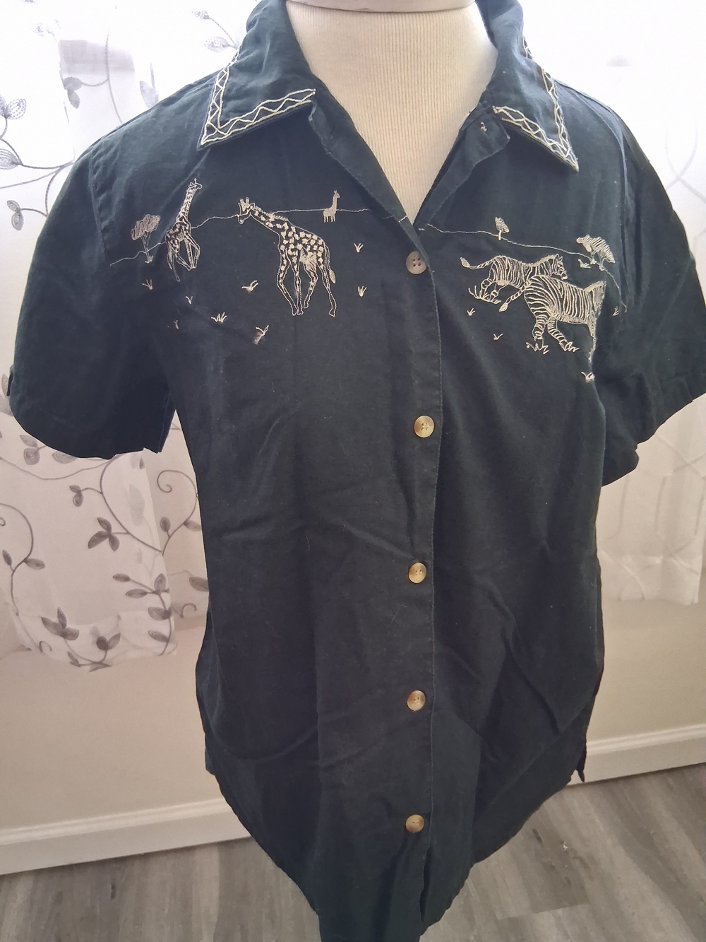 Bobbie Brooks Black Short-Sleeve Button-Down Shirt with Ivory Animal Embroidery